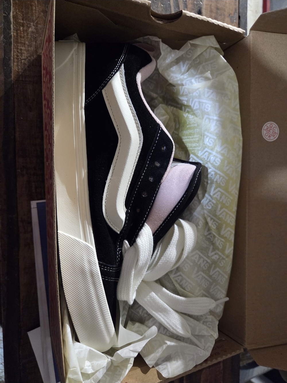 Vans Black Canvas Low Top Sneakers with Pink Lining and White Stripe - Picture 2 of 2